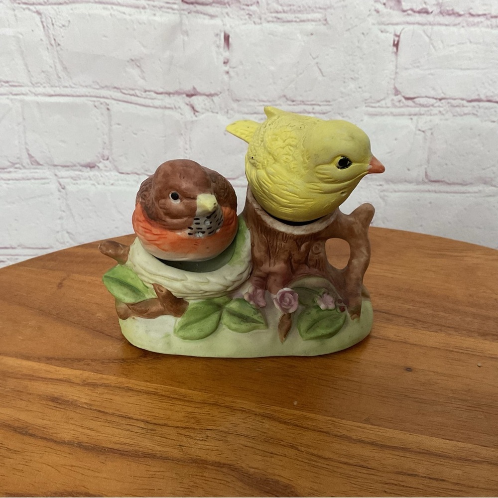 Vintage Two Birds in a Nest Ceramic Salt and Pepper Shakers